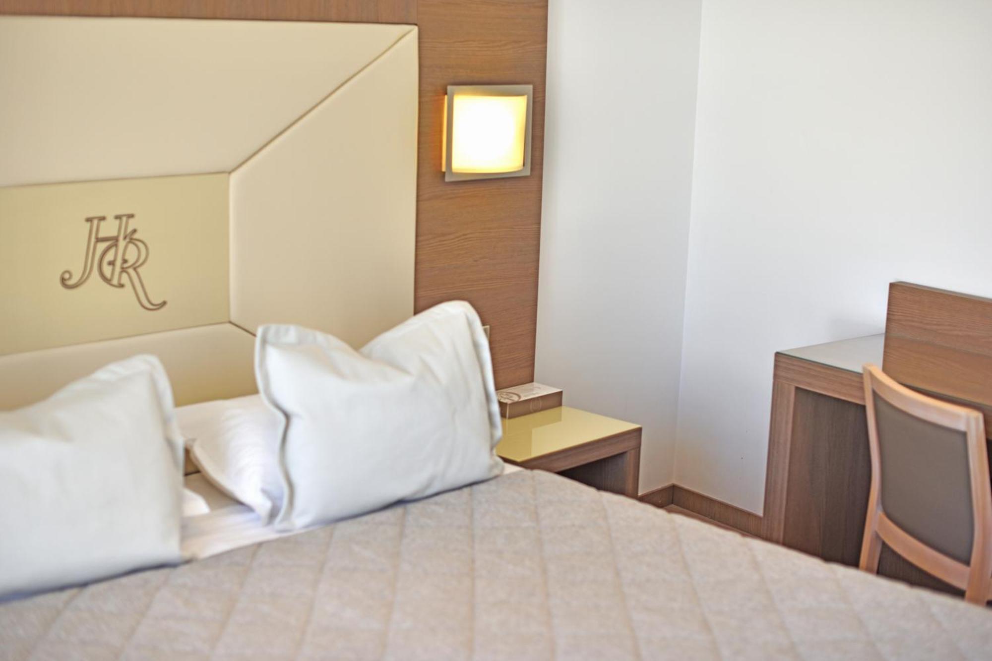 Hotel Le Rocher كالفي المظهر الخارجي الصورة