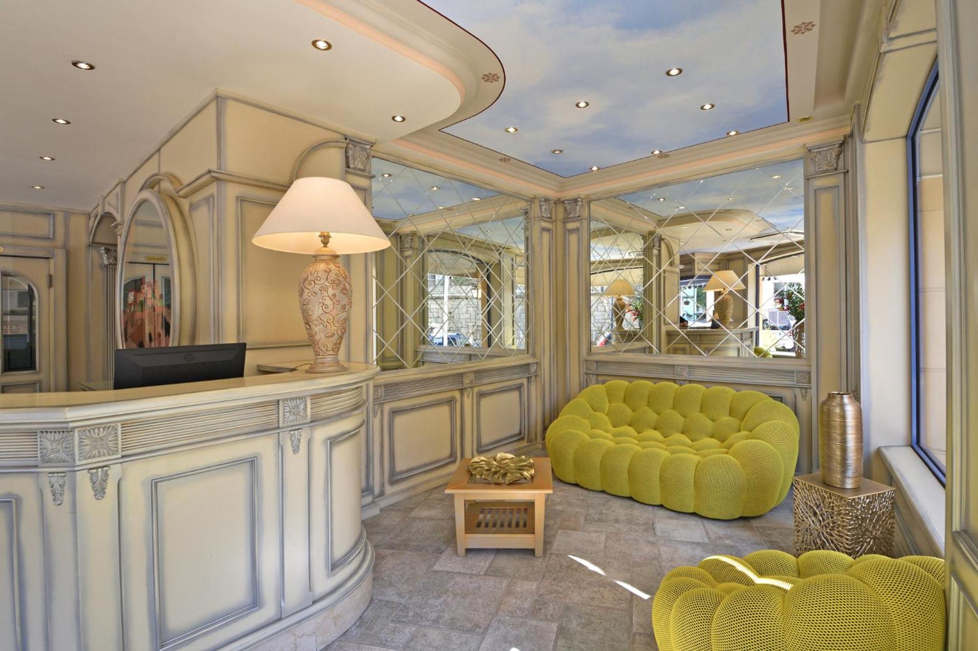 Hotel Le Rocher كالفي المظهر الخارجي الصورة