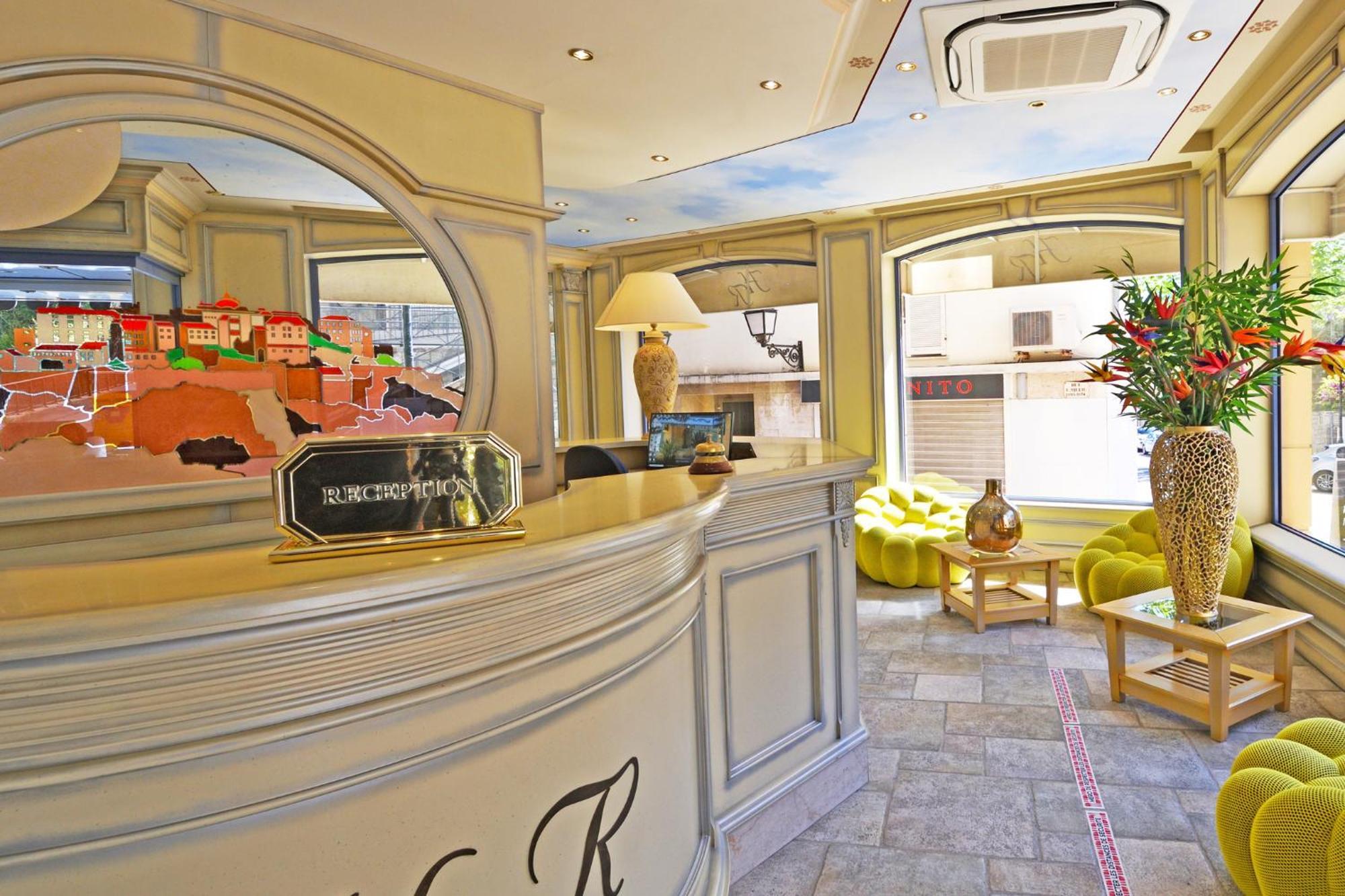 Hotel Le Rocher كالفي المظهر الخارجي الصورة